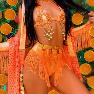 Diosa by Seco Heidi festival outfit🍊